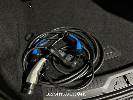 Jaguar I-PACE EV400 AWD Business Edition S 90 kWH 400hp 2019 (Original-NL + 1st Owner) G-198-VS