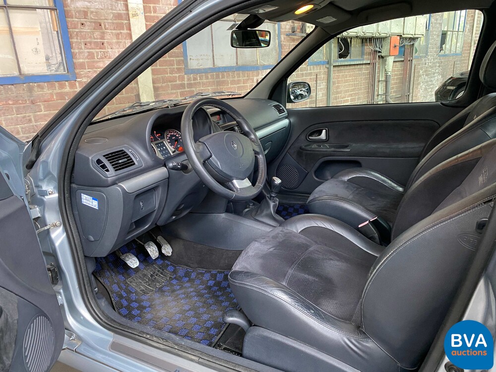 Renault Sport Clio RS 2.0 2004 -YOUNGTIMER-