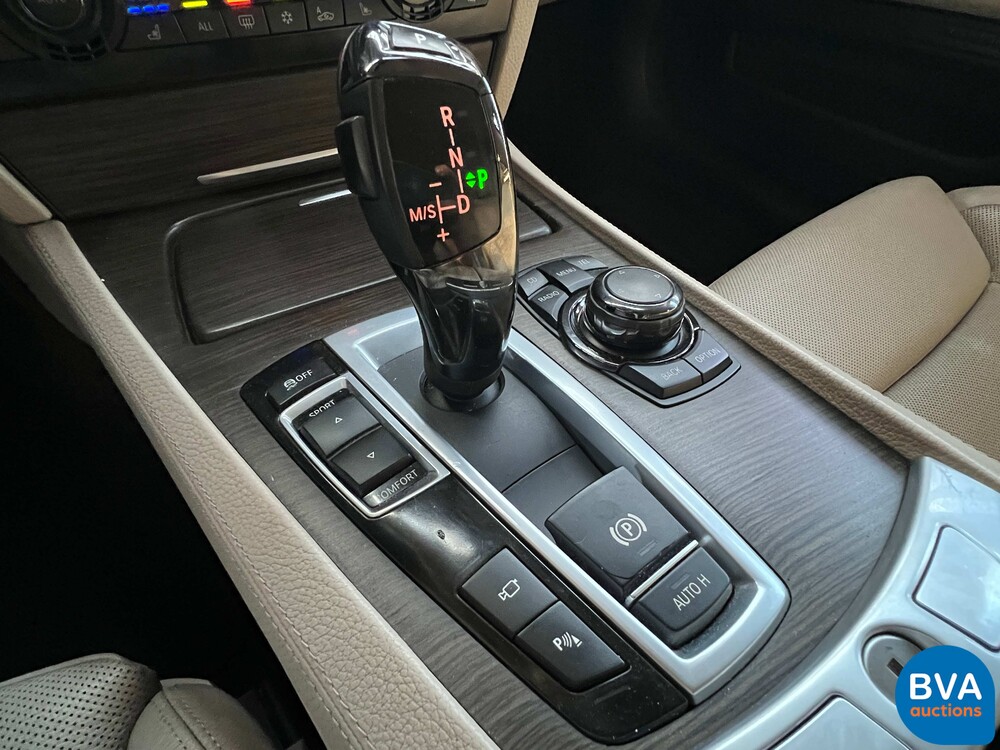 BMW 750i High Executive F04 4.4 V8 7-serie 407pk 2009