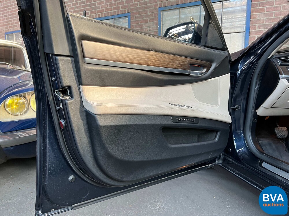 BMW 750i High Executive F04 4.4 V8 7-serie 407pk 2009