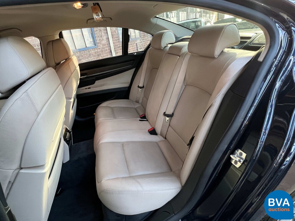 BMW 750i High Executive F04 4.4 V8 7-serie 407pk 2009