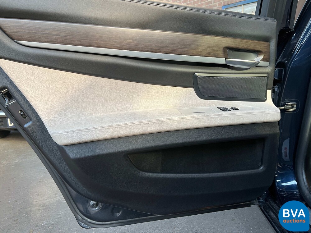 BMW 750i High Executive F04 4.4 V8 7-serie 407pk 2009