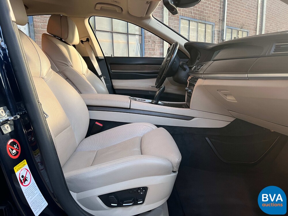 BMW 750i High Executive F04 4.4 V8 7-serie 407pk 2009