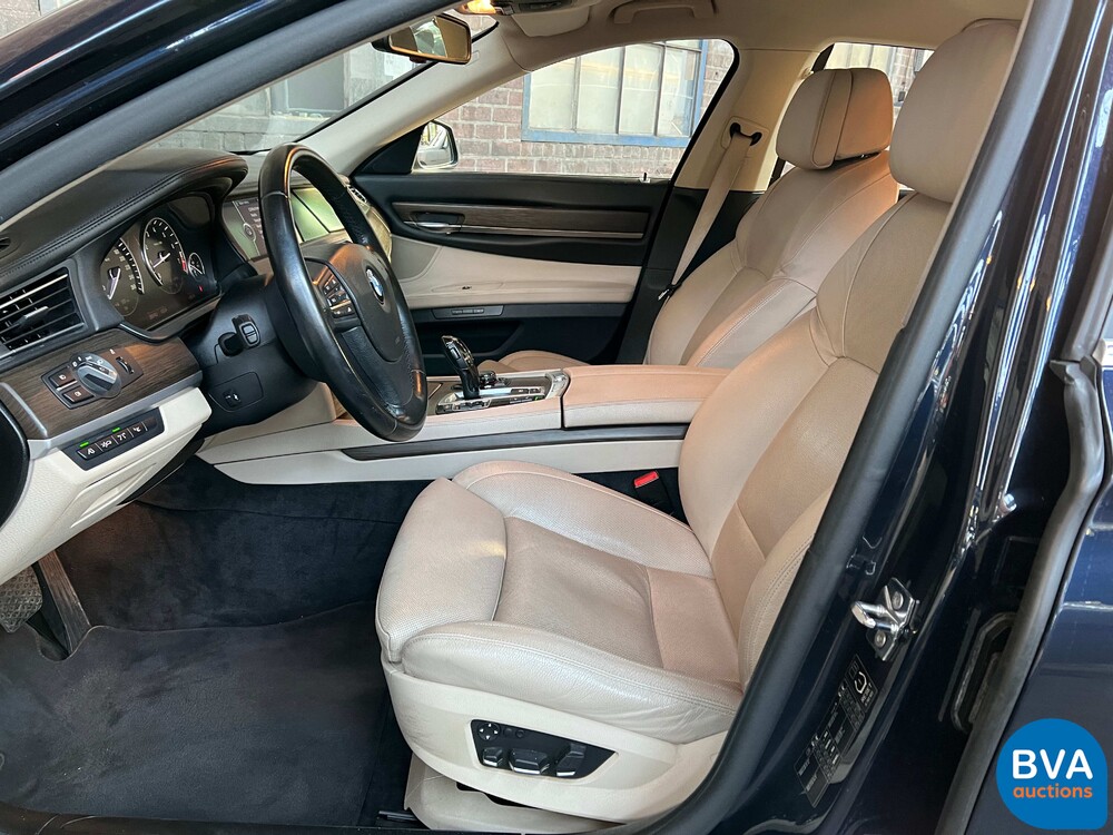 BMW 750i High Executive F04 4.4 V8 7-serie 407pk 2009