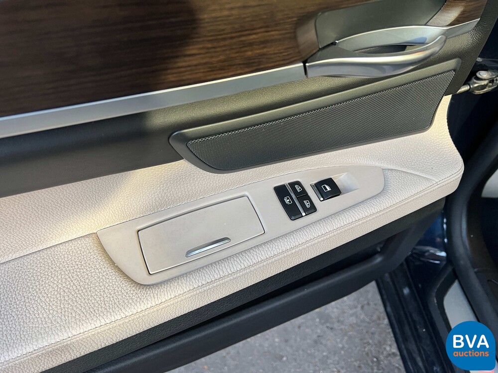 BMW 750i High Executive F04 4.4 V8 7-serie 407pk 2009