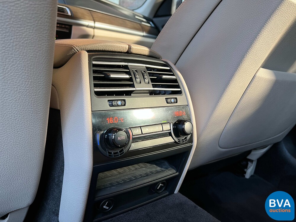 BMW 750i High Executive F04 4.4 V8 7-serie 407pk 2009