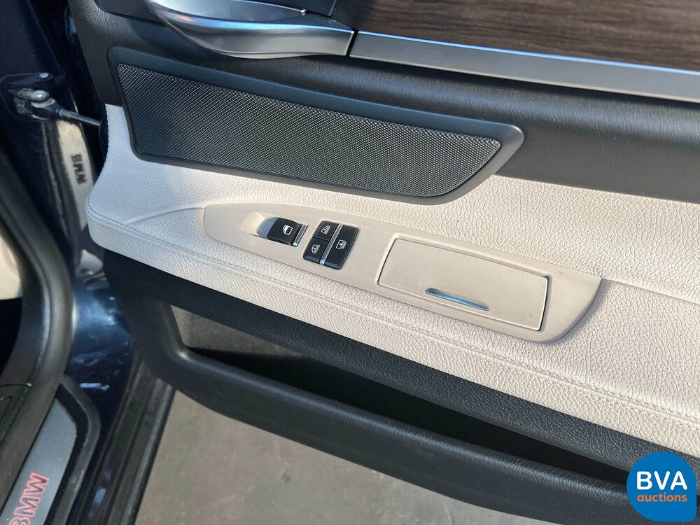 BMW 750i High Executive F04 4.4 V8 7-serie 407pk 2009