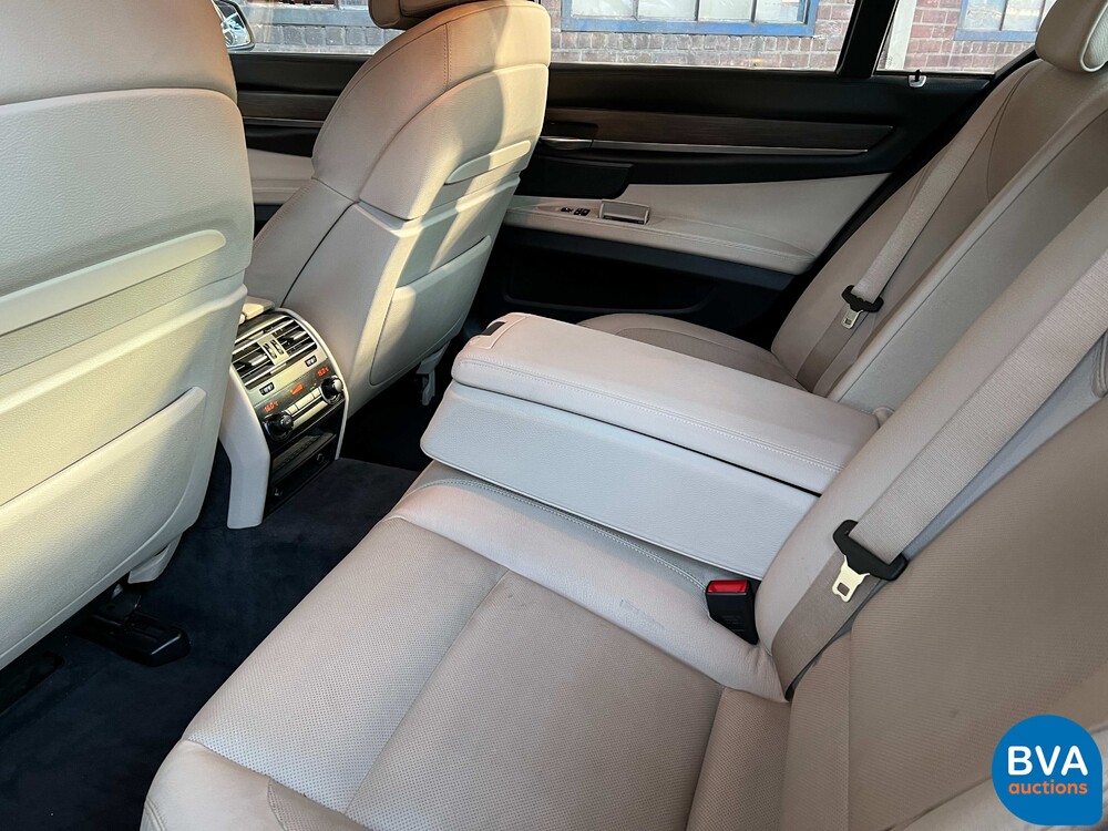 BMW 750i High Executive F04 4.4 V8 7-serie 407pk 2009