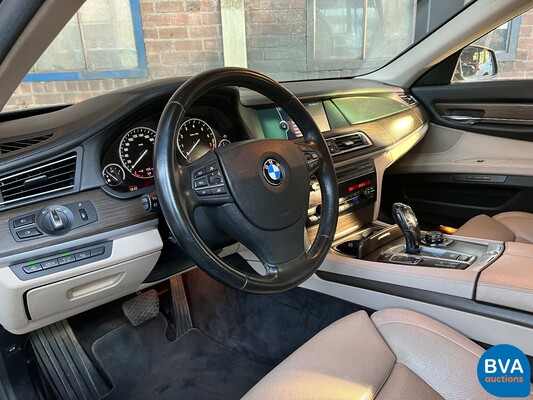 BMW 750i High Executive F04 4.4 V8 7-serie 407pk 2009