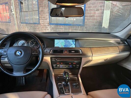 BMW 750i High Executive F04 4.4 V8 7-serie 407pk 2009