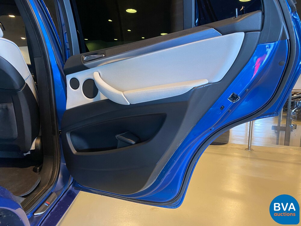 BMW X5 M Sport V8 4.4i AKRAPOVIC 620 PS 2010, K-212-FH.