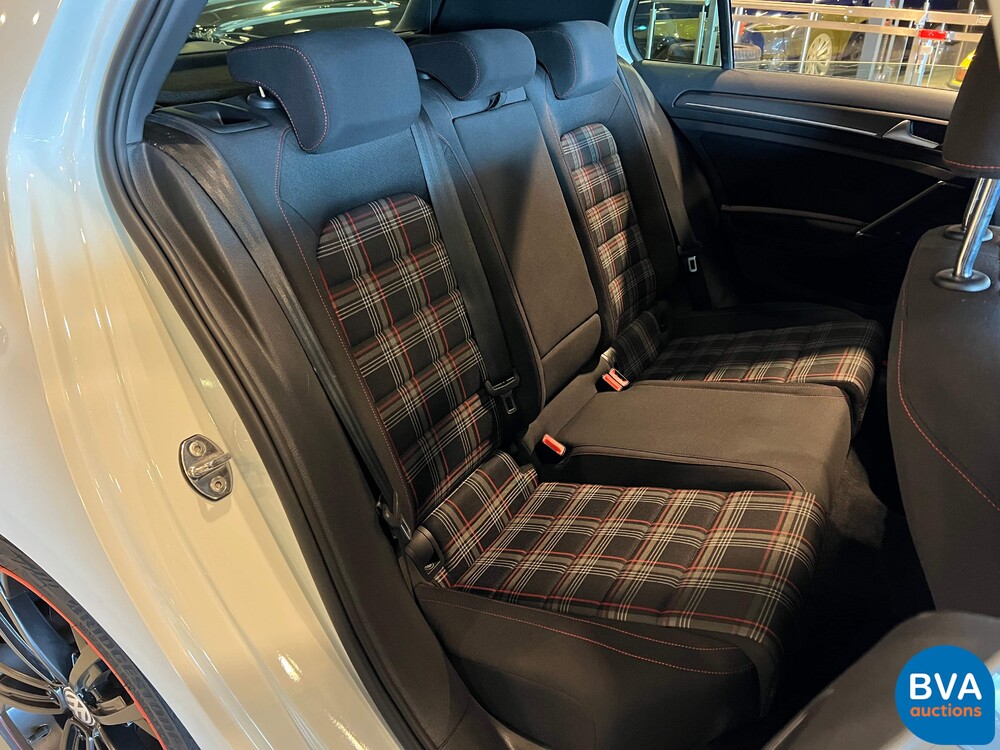 Volkswagen Golf 2.0 TSI GTI Performance 245hp 2019, J-969-ZV.