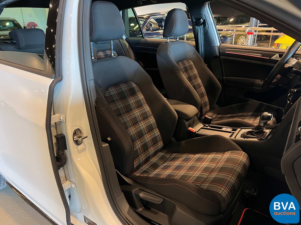 Volkswagen Golf 2.0 TSI GTI Performance 245hp 2019, J-969-ZV.