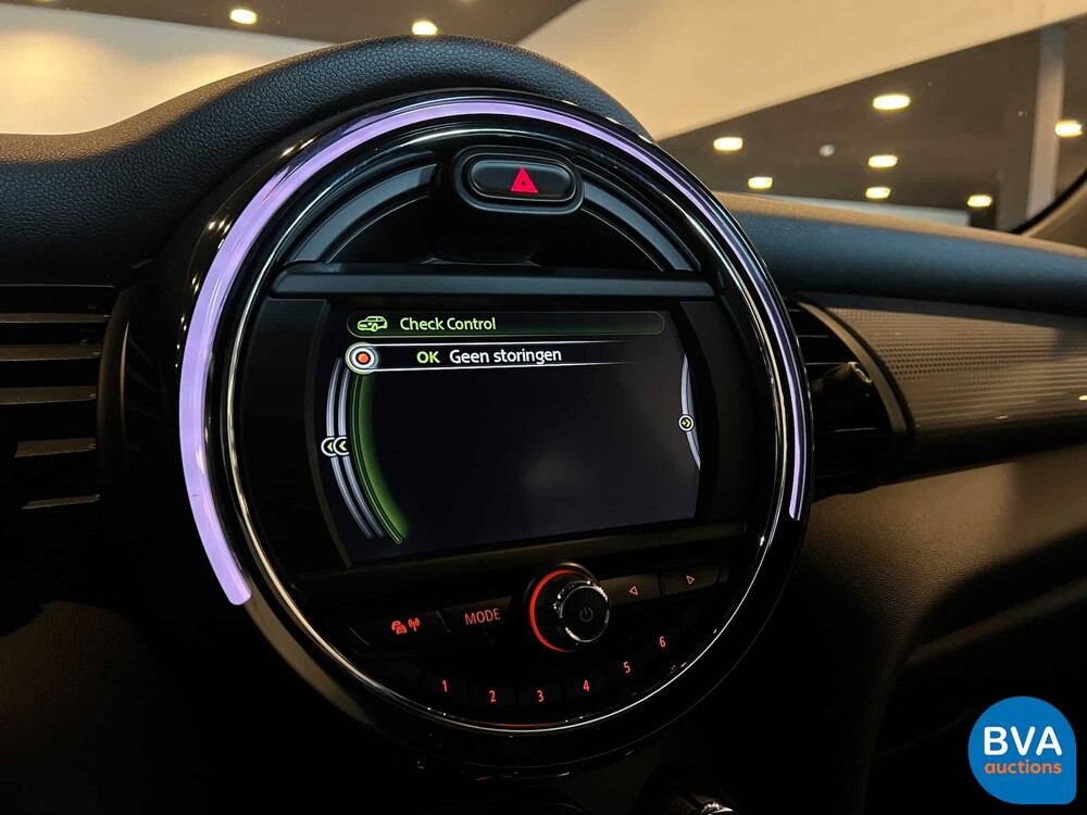 Mini Cooper 1.5 Chili Serious Business 136pk 2016, RG-118-Z