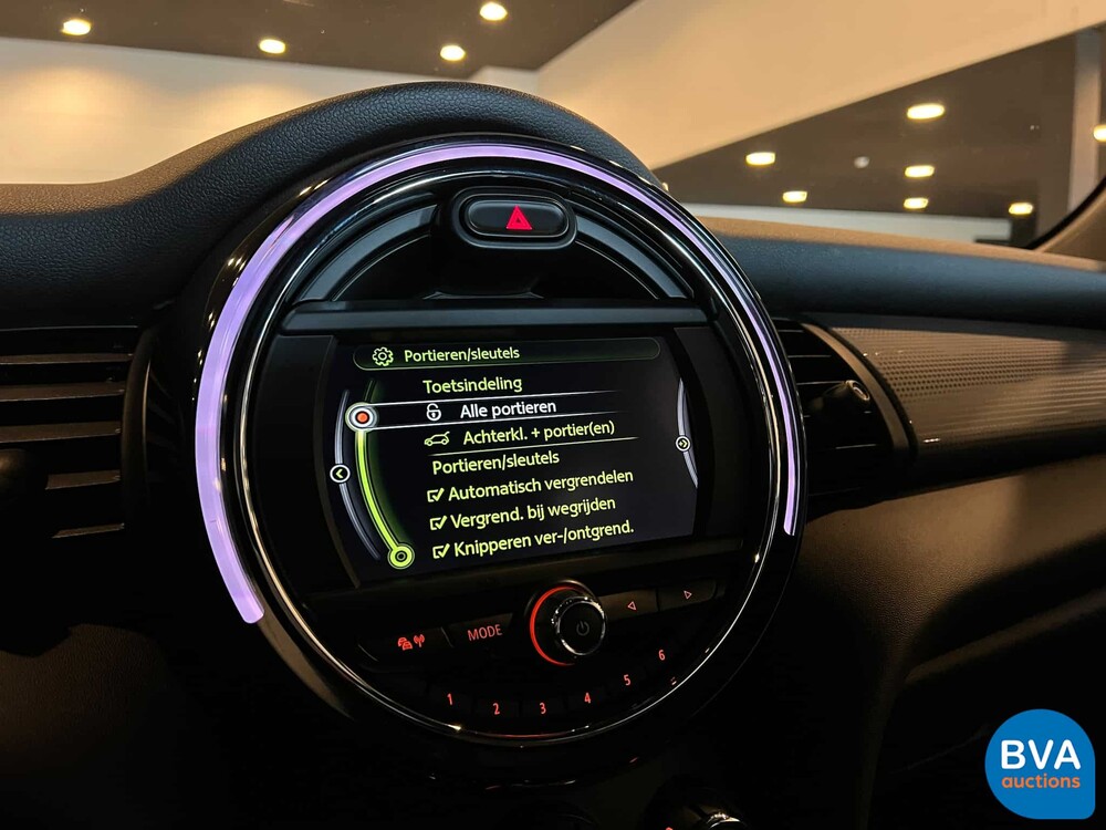 Mini Cooper 1.5 Chili Serious Business 136pk 2016, RG-118-Z