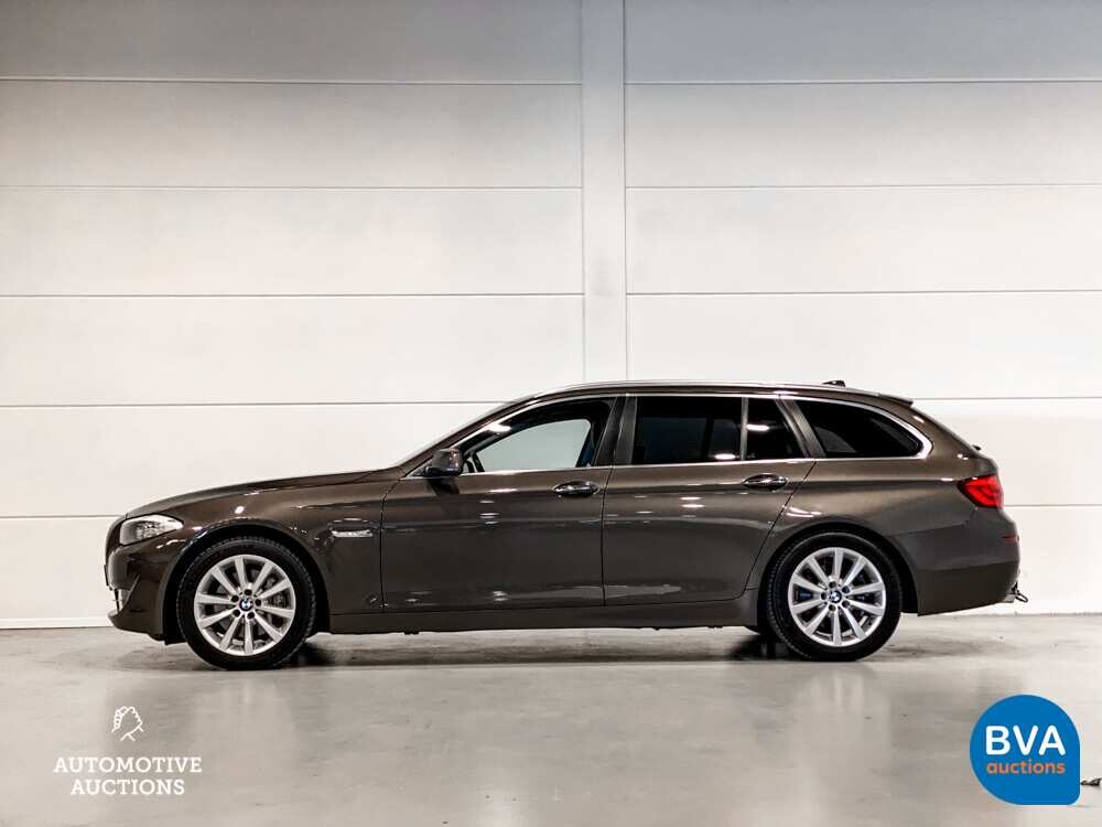 BMW 530i High Executive Touring 5-serie 272pk 2012, 7-SJV-26