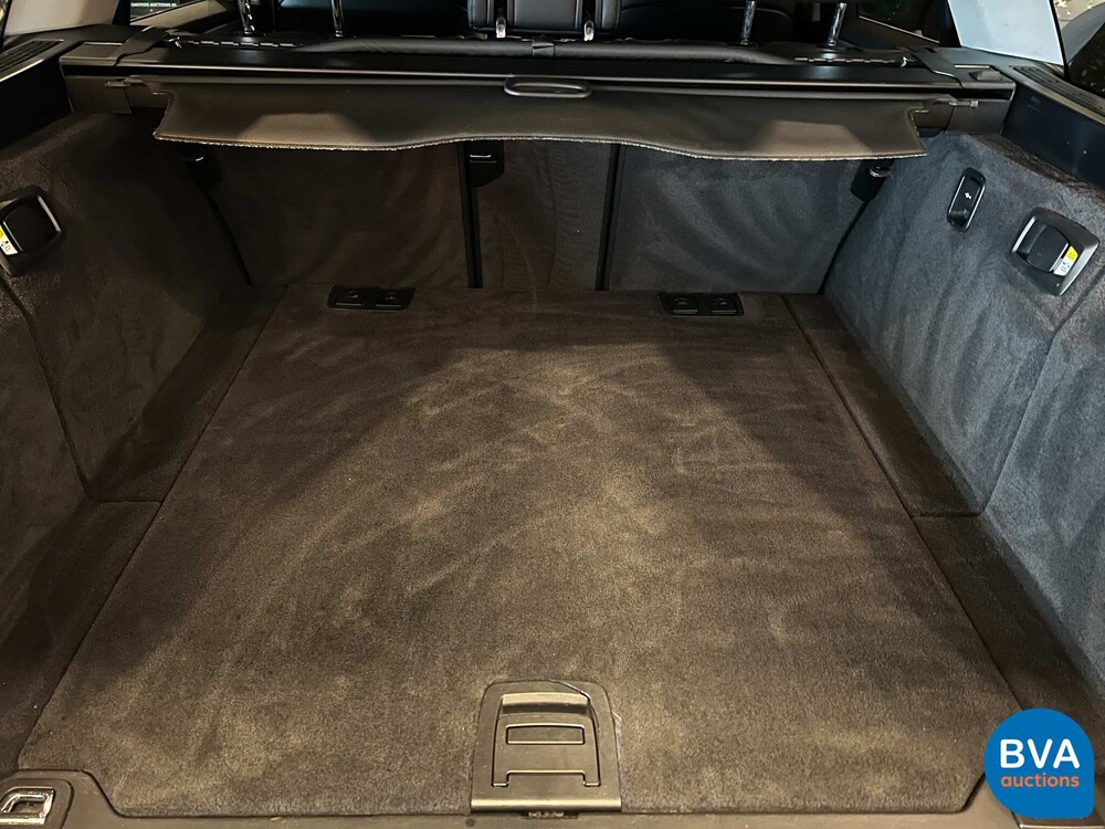 BMW 530i High Executive Touring 5-serie 272pk 2012, 7-SJV-26