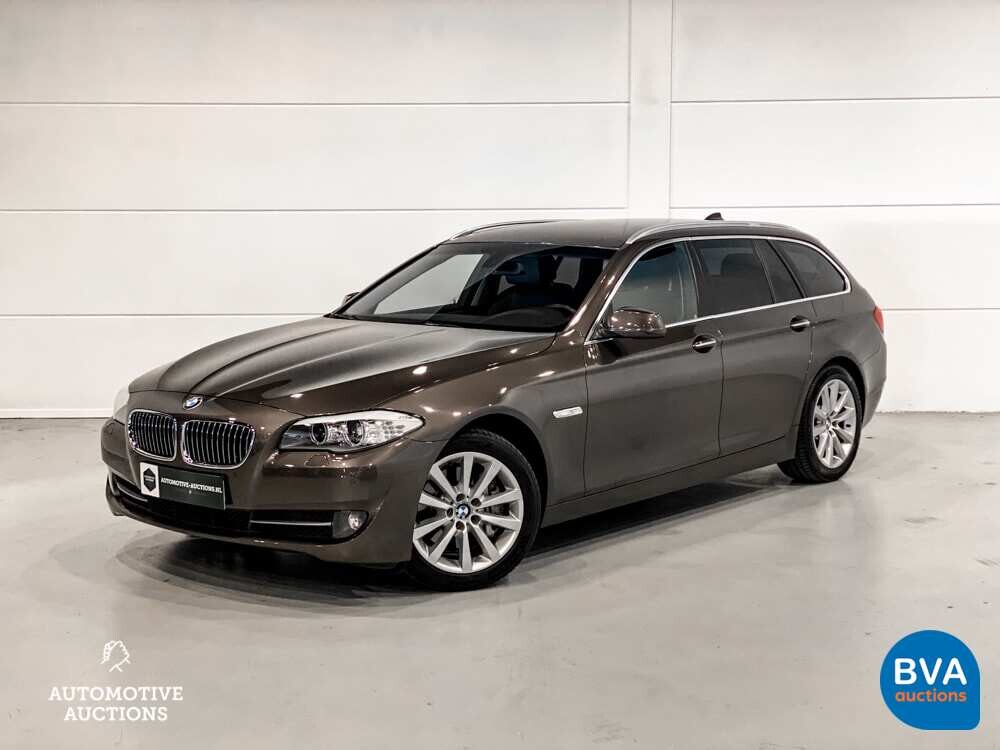 BMW 530i High Executive Touring 5-serie 272pk 2012, 7-SJV-26