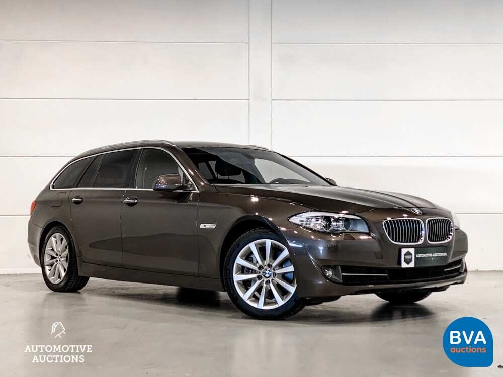 BMW 530i High Executive Touring 5-serie 272pk 2012, 7-SJV-26