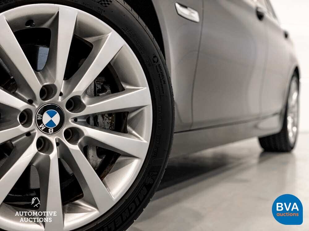 BMW 530i High Executive Touring 5-serie 272pk 2012, 7-SJV-26