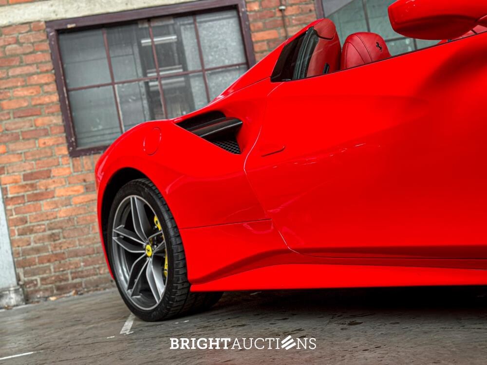 Ferrari 488 Spider 3.9 V8 670pk 2018 (Garantie)