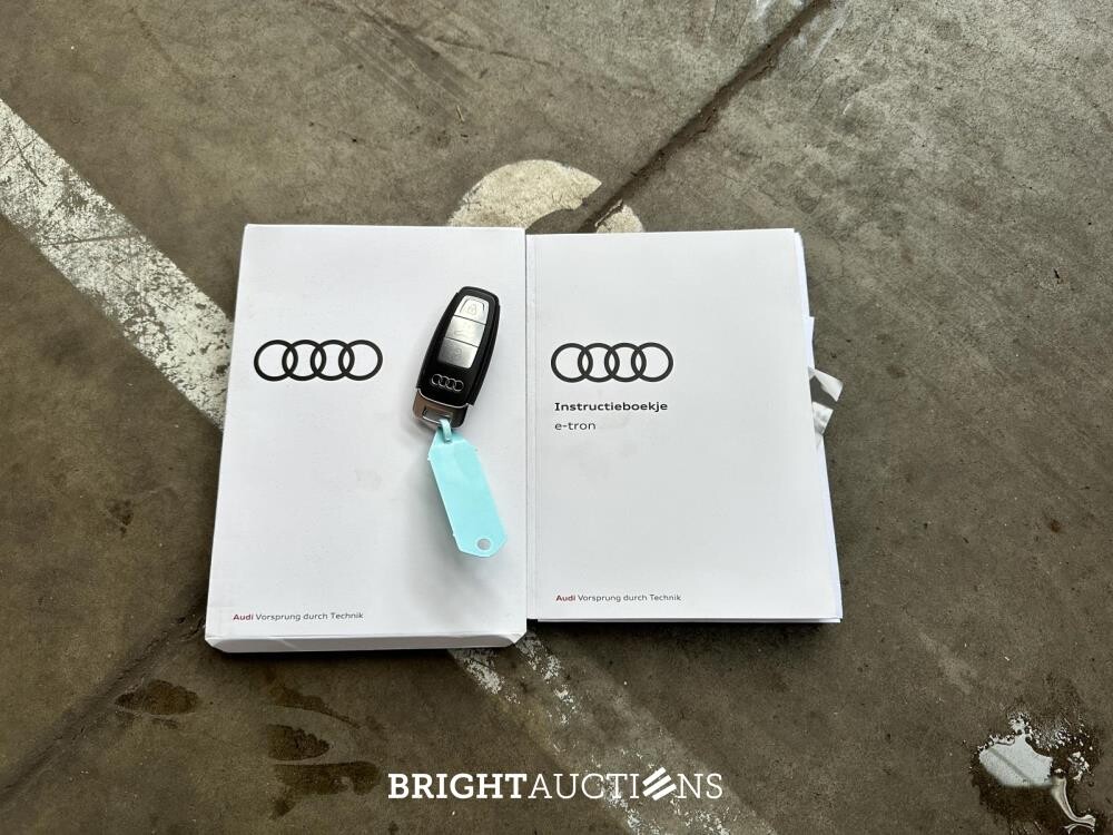 Audi E-tron 50 quattro Launch edition plus 71 kWh 313PK 2019 (Origineel-NL + 1e eigenaar), G-264-XV