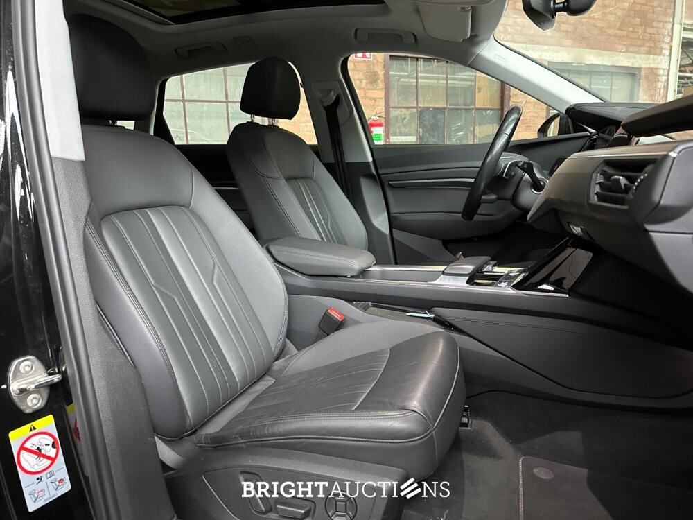 Audi E-tron 50 quattro Launch edition plus 71 kWh 313PK 2019 (Origineel-NL + 1e eigenaar), G-264-XV