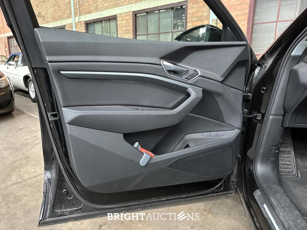 Audi E-tron 50 quattro Launch edition plus 71 kWh 313PK 2019 (Origineel-NL + 1e eigenaar), G-264-XV