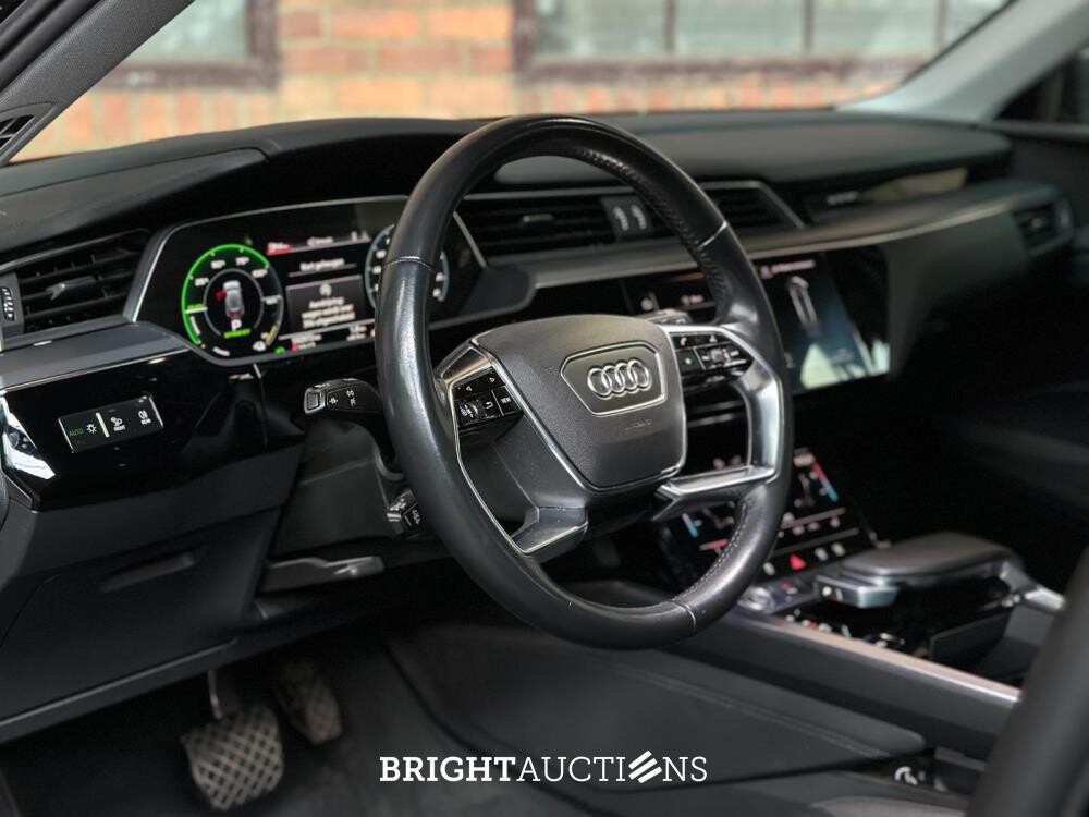 Audi E-tron 50 quattro Launch edition plus 71 kWh 313PK 2019 (Origineel-NL + 1e eigenaar), G-264-XV