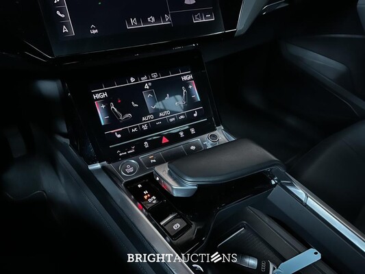 Audi E-tron 50 quattro Launch edition plus 71 kWh 313PK 2019 (Origineel-NL + 1e eigenaar), G-264-XV