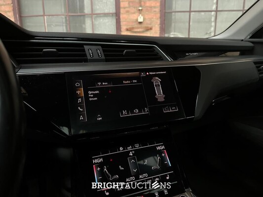 Audi E-tron 50 quattro Launch edition plus 71 kWh 313PK 2019 (Origineel-NL + 1e eigenaar), G-264-XV