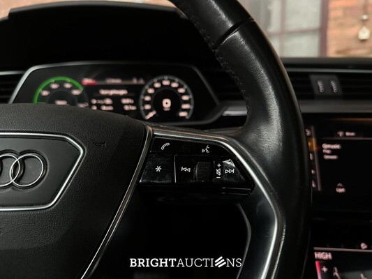 Audi E-tron 50 quattro Launch edition plus 71 kWh 313PK 2019 (Origineel-NL + 1e eigenaar), G-264-XV