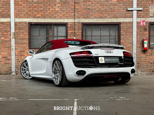 Audi R8 5.2 V10 FSI Quattro SPIDER 525pk 2012 (76.000 km)