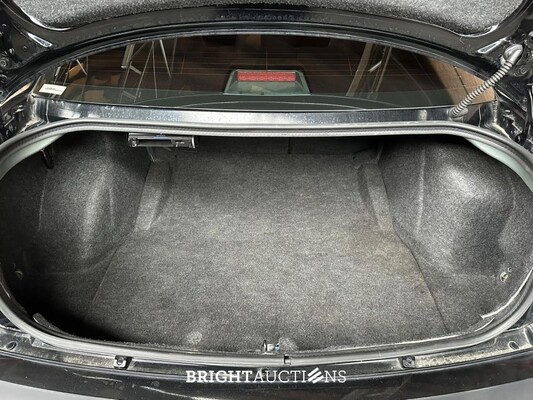 Chrysler 300C HEMI 5.7 V8 340PK 2005