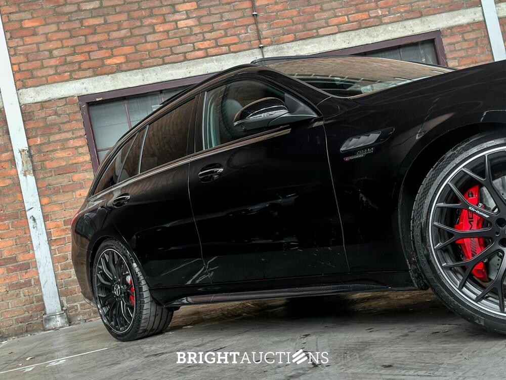 Mercedes-Benz C63s AMG Estate E-Performance 4-Matic 680pk 2023 C-Klasse, NL-Kenteken