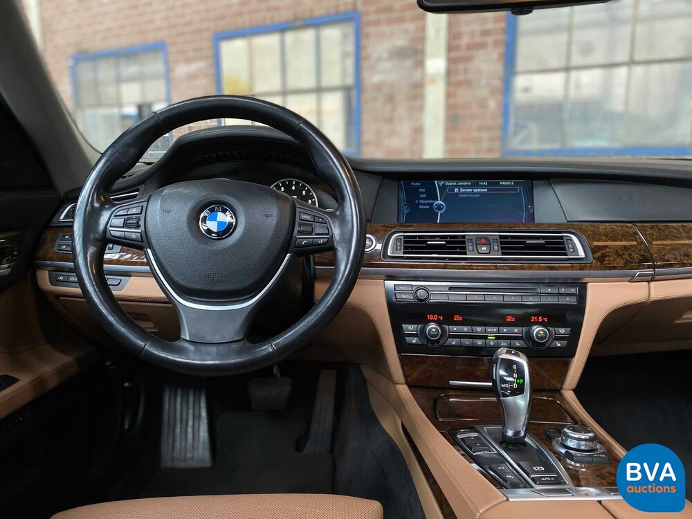 BMW 760Li V12 7-serie 2011 544pk, ZK-833-L.