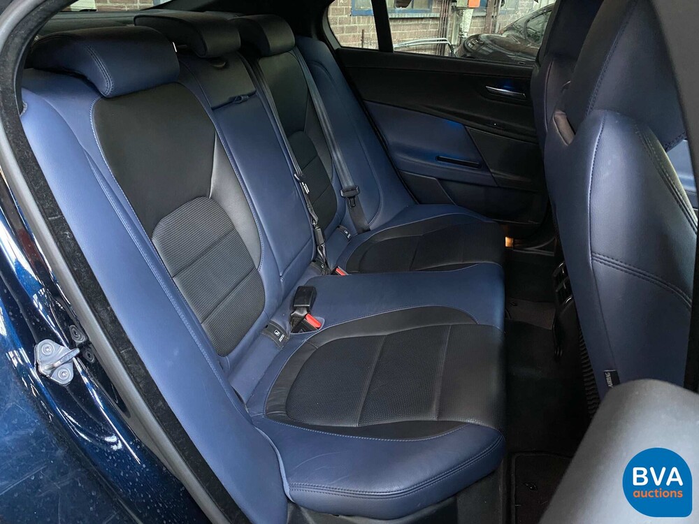 Jaguar XE 3.0 S 340pk 2016 -Org. NL-, HV-269-T