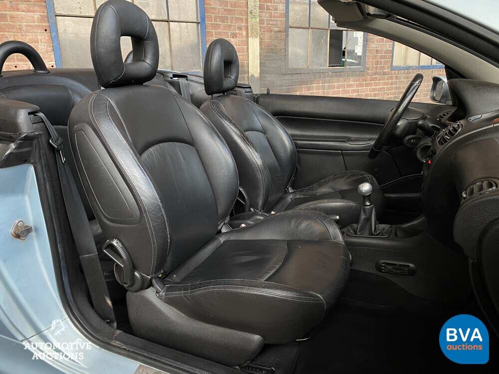 Peugeot 206 CC 2.0 136pk 2002 Cabriolet -Org. NL-, 65-JR-DG