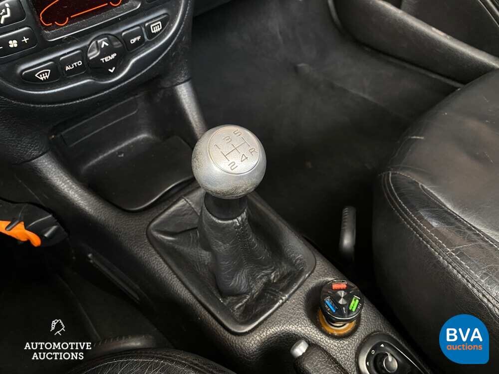 Peugeot 206 CC 2.0 136pk 2002 Cabriolet -Org. NL-, 65-JR-DG