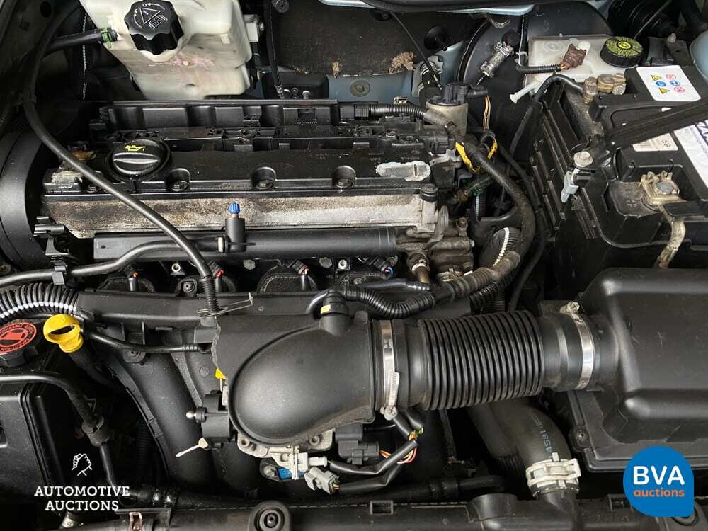 Peugeot 206 CC 2.0 136pk 2002 Cabriolet -Org. NL-, 65-JR-DG