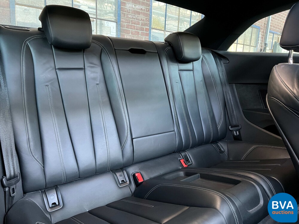 Audi A5 2.0 TDi S-Line Coupe 190pk Virtual Cockpit 2016