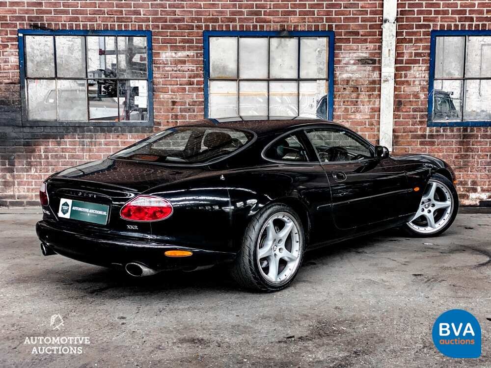 Jaguar XKR 4.0 Coupé 363pk 2001, 48-HNP-2