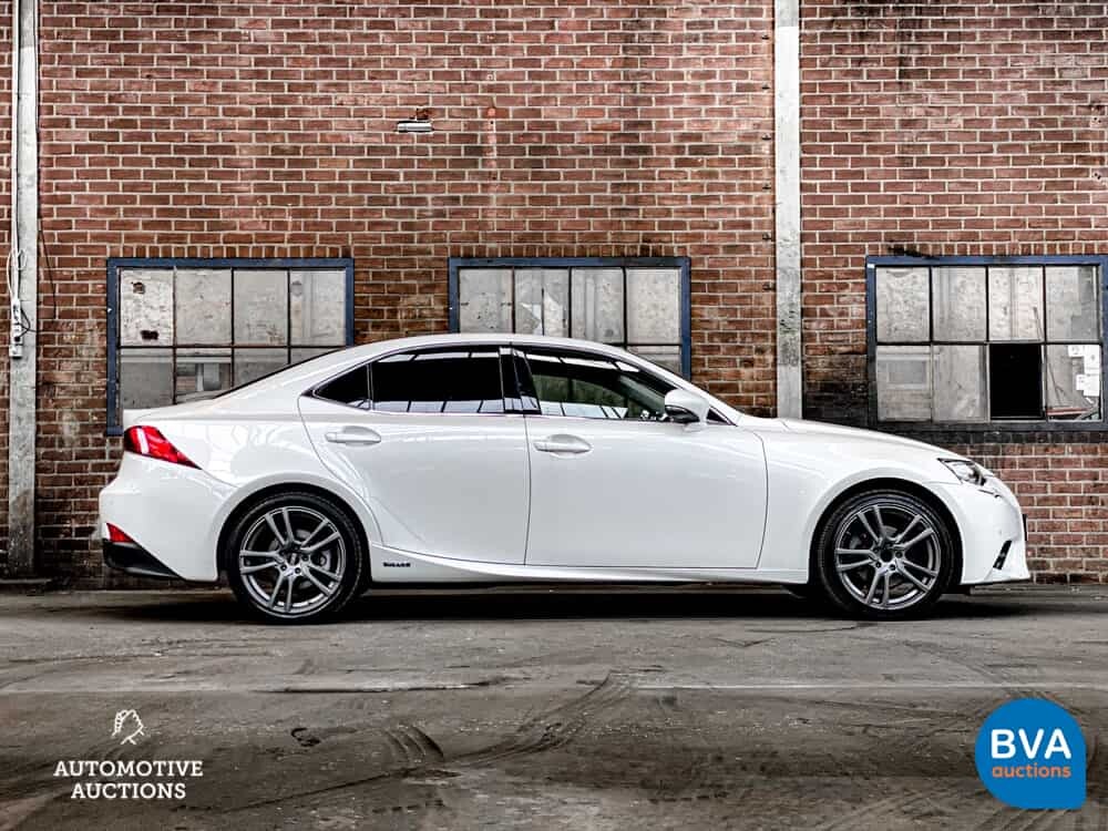 Lexus IS 300h Business Line Pro 181hp 2014, GJ-921-D.