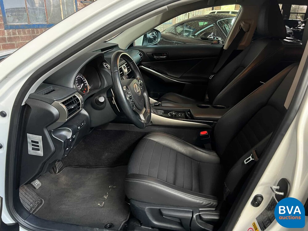 Lexus IS 300h Business Line Pro 181hp 2014, GJ-921-D.