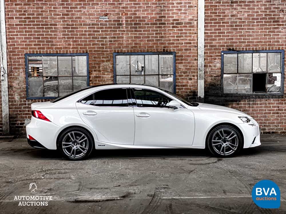 Lexus IS 300h Business Line Pro 181hp 2014, GJ-921-D.