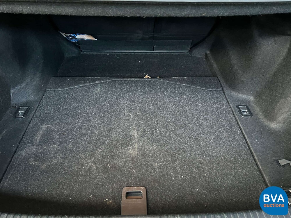 Lexus IS 300h Business Line Pro 181hp 2014, GJ-921-D.