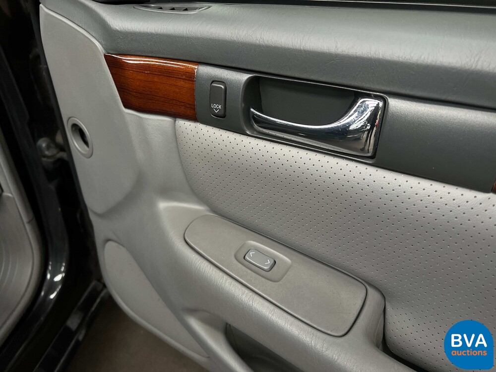 Cadillac Seville STS 4.6 V8 305pk 2002, 90-TF-JZ