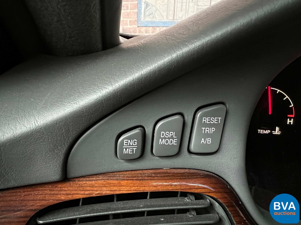 Cadillac Seville STS 4.6 V8 305pk 2002, 90-TF-JZ