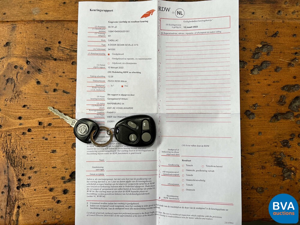 Cadillac Seville STS 4.6 V8 305pk 2002, 90-TF-JZ