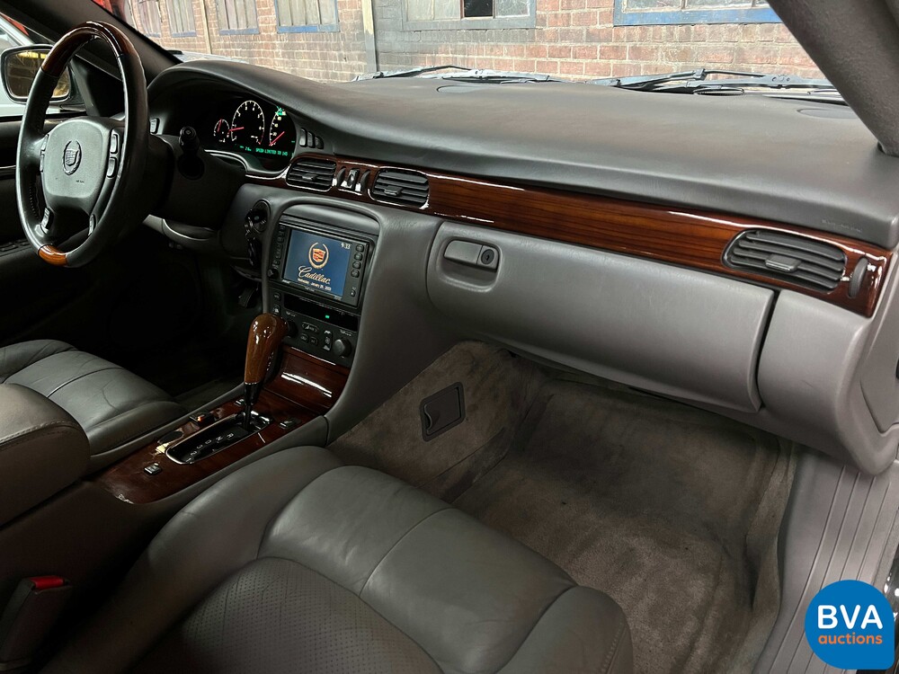 Cadillac Seville STS 4.6 V8 305pk 2002, 90-TF-JZ